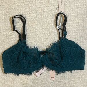 NWT Victoria’s Secret Lace Bra in Emerald Green — Size 34B